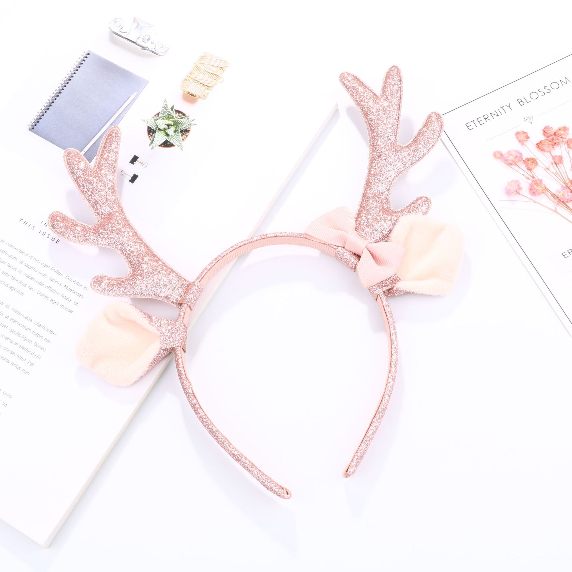 Niedliches Rosa Glitzer-Rentie – Cosplay Prop Bow Bewertung und Preis